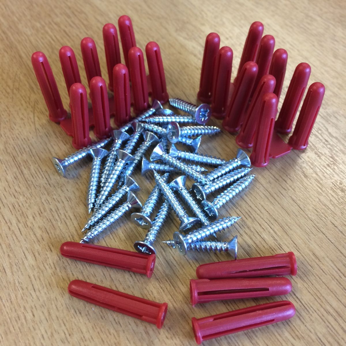 Own Brand Screws and Plugs for installing stair nosings